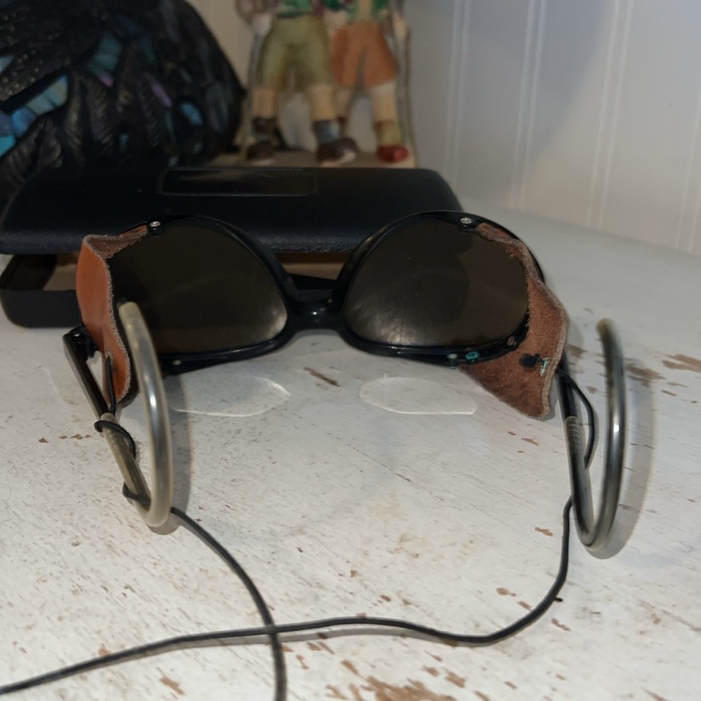 Vintage Style Eyes mountaineering climbing sunglasses leather sides - Picture 4 of 9